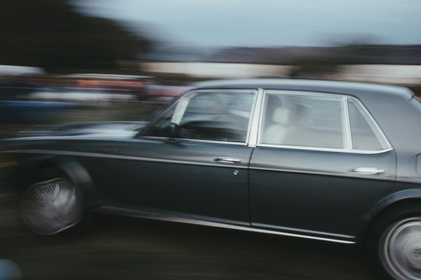 Peut-on réduire les risques de collisions par des systèmes de prévision et d'adaptation à la météo en temps réel ?